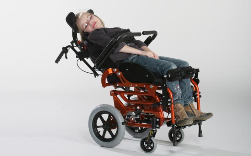 HI-LO Bamby Plus Stehrollstuhl-Kinderhilfsmittel-Rollstuhl-FiNiFuchs