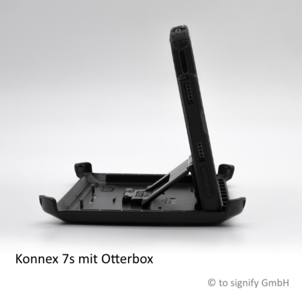 FiNiFuchs-Kinderhilfsmittel-Konnex 7s mit Otterbox side to signify