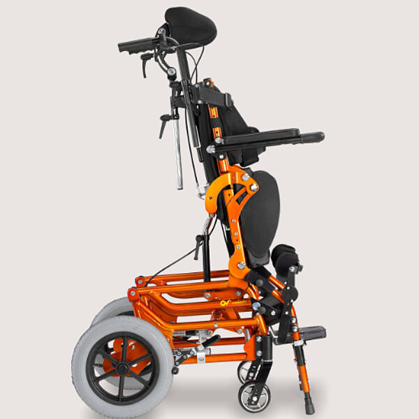 HI-LO Bamby plus Stehrollstuhl-Rollstuhl-FiNiFuchs
