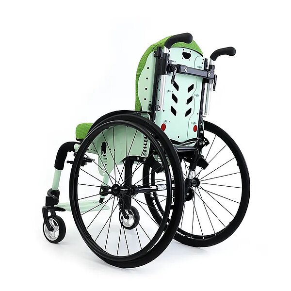 Aktivrollstuhl-Airon-2045551-Weissgruen-matt-06.jpeg