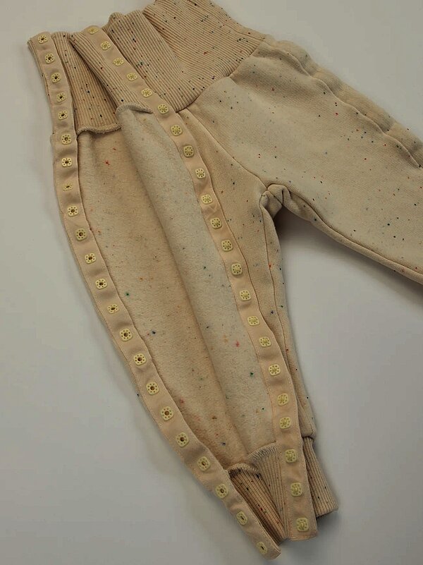 Prothesenhose-Stomahose-Orthesenhose-FiNiFuchs