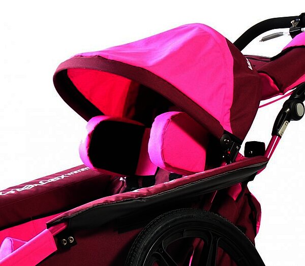 xROVER M Rehabuggy RehaKinder Behinderung Rehakarre Rehafahrradanhänger FiNiFuchs