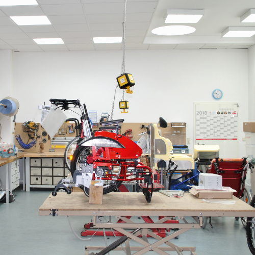 FINiFuchs-Kinderrollstuhl-Hilfsmittel-Sanitaetshaus-ALIPPI