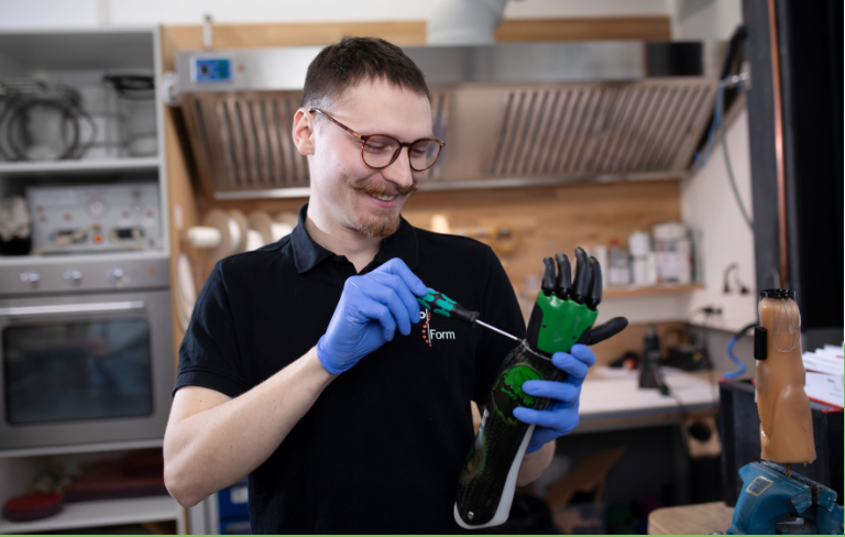 OrthoForm-Kinderhilfsmittel-Sanitaetshaus-Rehatechnik