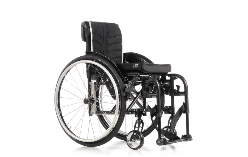 Easy-300-folding-wheelchair-Rollstuhl-FiNiFuchs