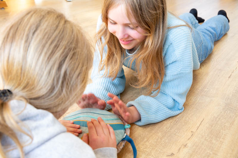 FiNiFuchs-InmuJOY-Bewegungsspiele-Kinderhilfsmittel