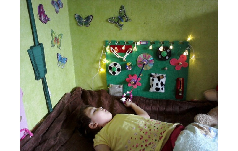 Wandtopper Nicky Line Design Sensorik Spielzeug FiNiFuchs